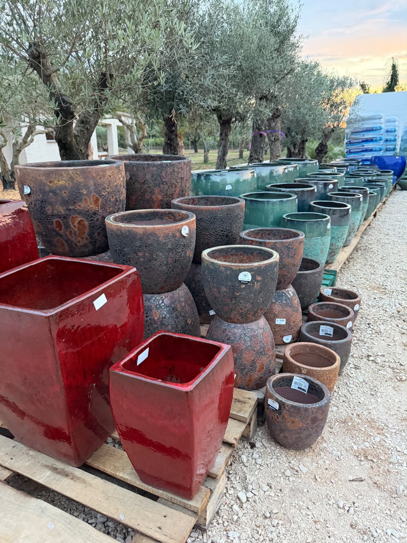 Poteries émaillées colorées Plusieurs tailles et modèles